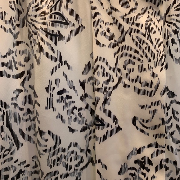 Yves Venet vintage 80s patterned silky flowy mockneck blouse - Picture 2 of 9